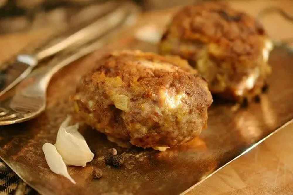 Can Dogs Eat Salisbury Steak?