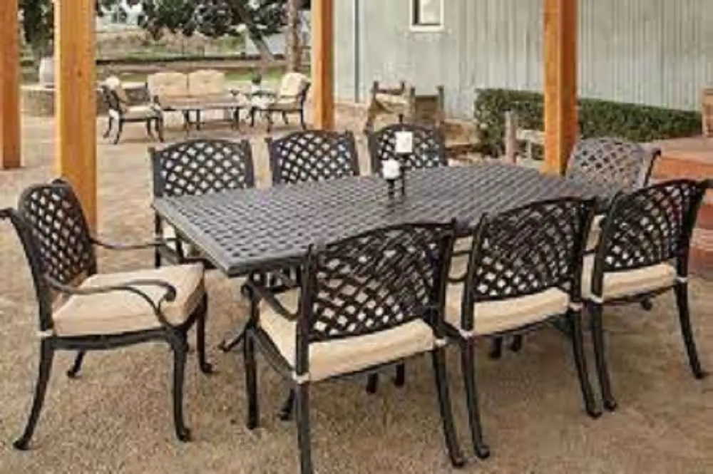 What Is Deep Seating Restaurant Furniture?